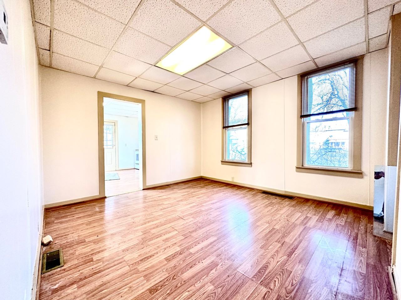 8 W Lutton St #NA - Photo 7 of 14