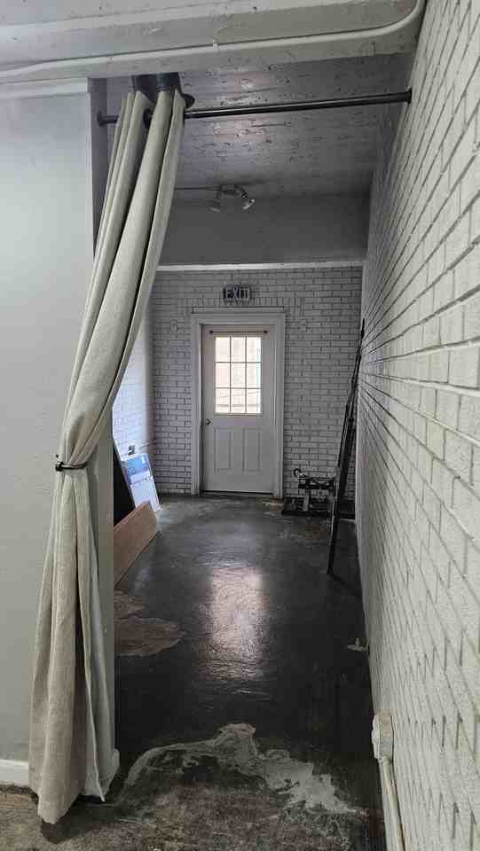 710 Crockett St #716 - Photo 7 of 10