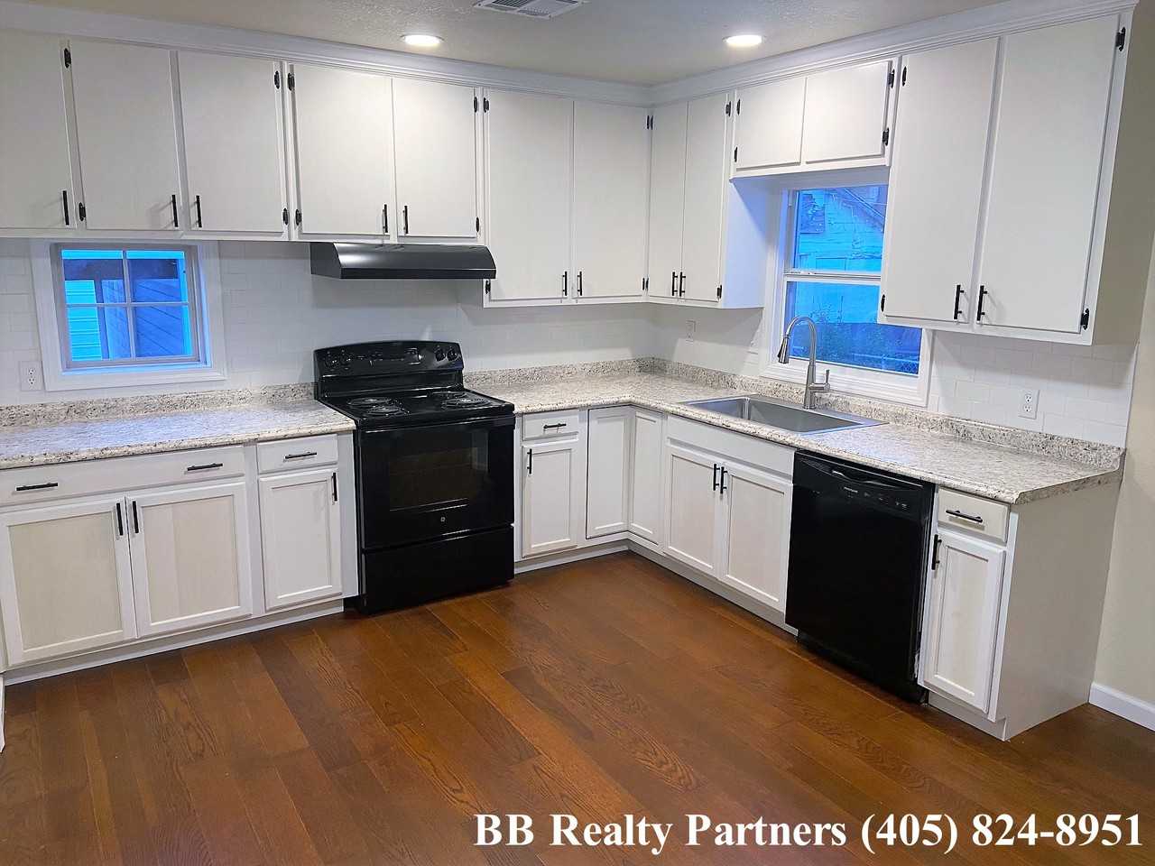 3531 E 4th St #NA - Photo 6 of 23