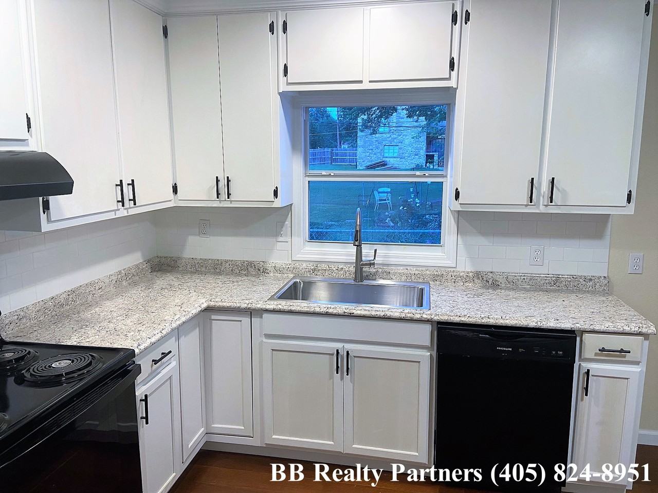 3531 E 4th St #NA - Photo 7 of 23