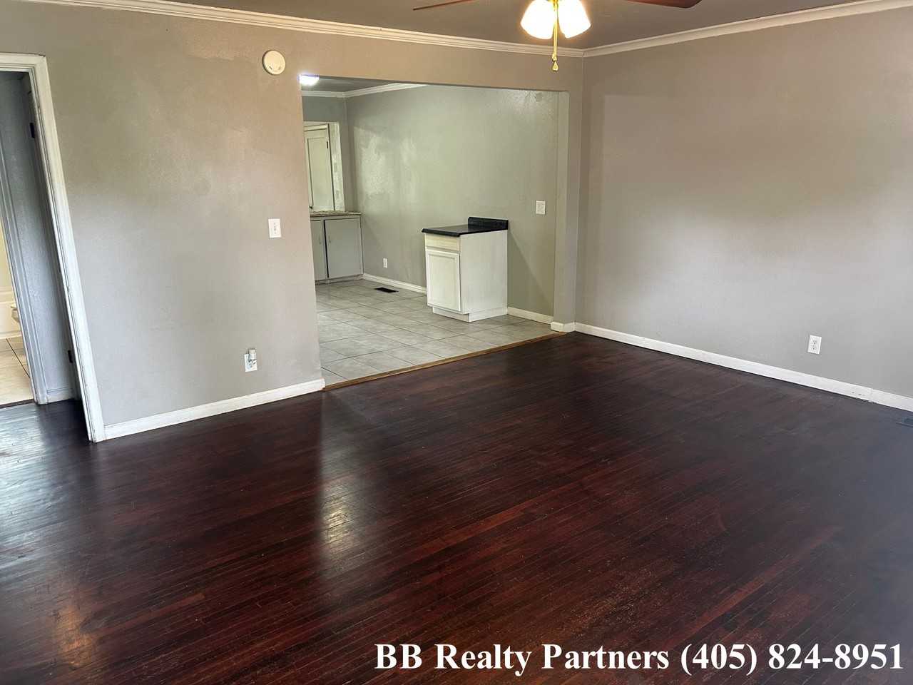 516 S Quebec Ave #NA - Photo 3 of 17