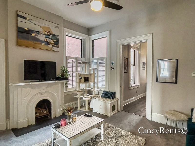 523 Liberty Hl #1 - Photo 4 of 22