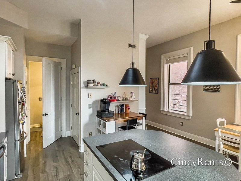523 Liberty Hl #1 - Photo 6 of 22