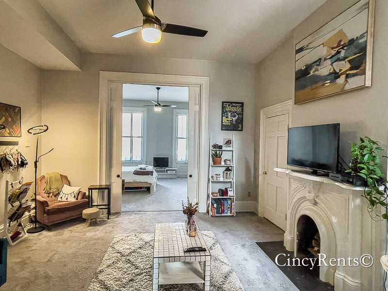 523 Liberty Hl #1 - Photo 7 of 22