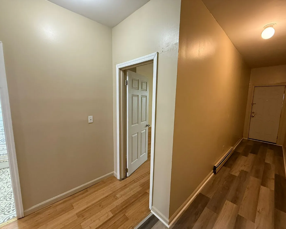 603 20th St #5 - Photo 3 of 8