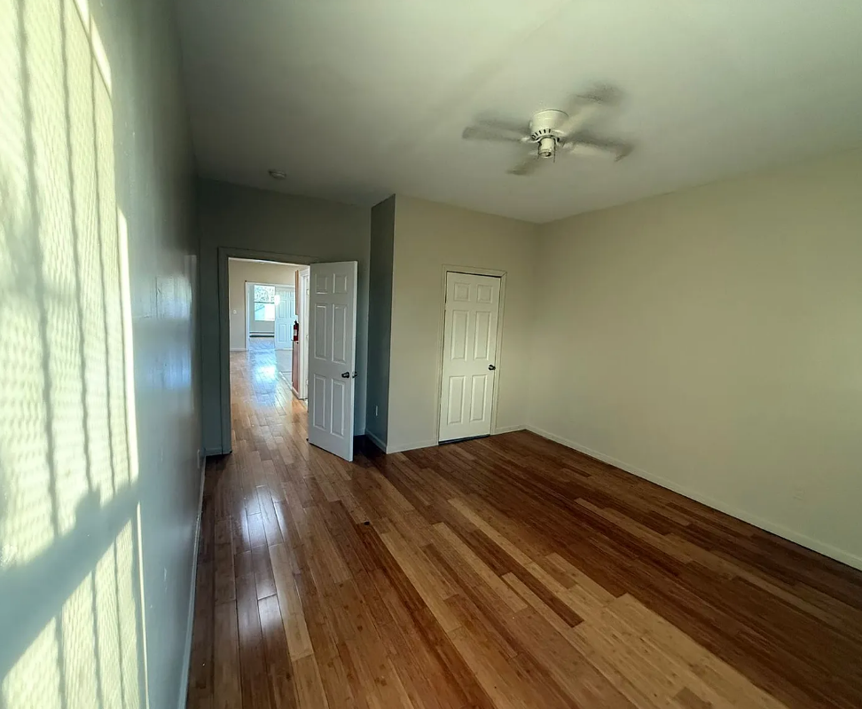 603 20th St #5 - Photo 5 of 8