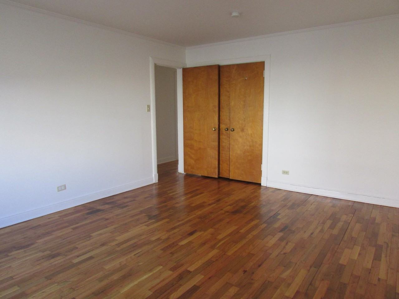 423 Linden Ave #2E - Photo 5 of 5