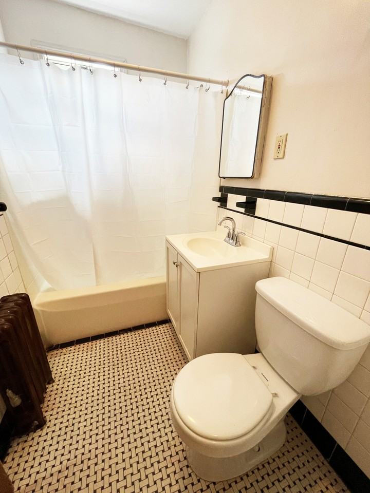 7 Hastings St #3L - Photo 6 of 10