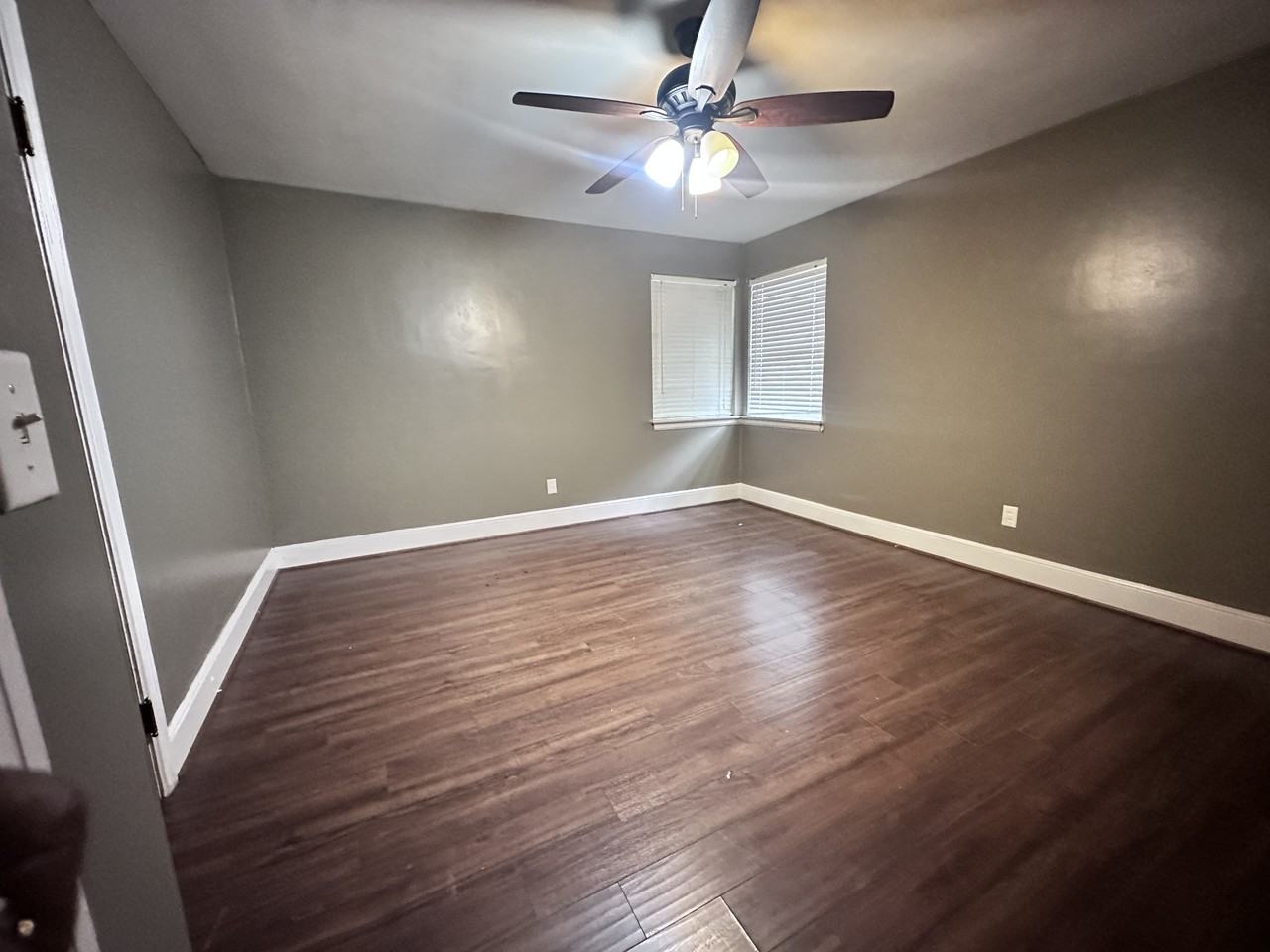 3556 Honeysuckle Rd #NA - Photo 5 of 8