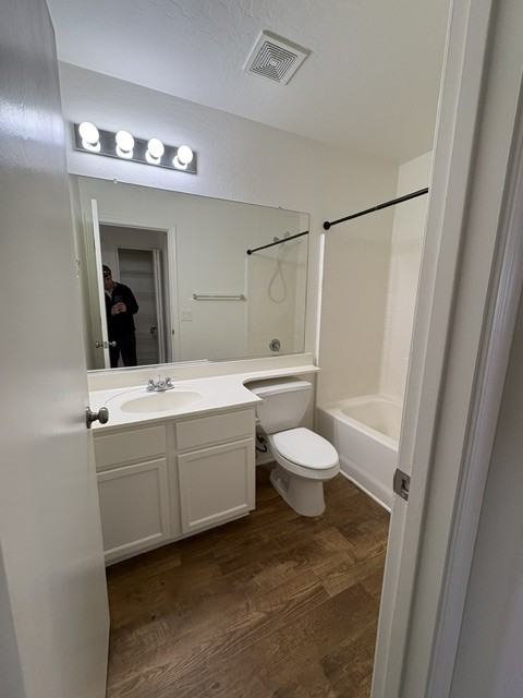 11434 W Yavapai St #NA - Photo 4 of 17