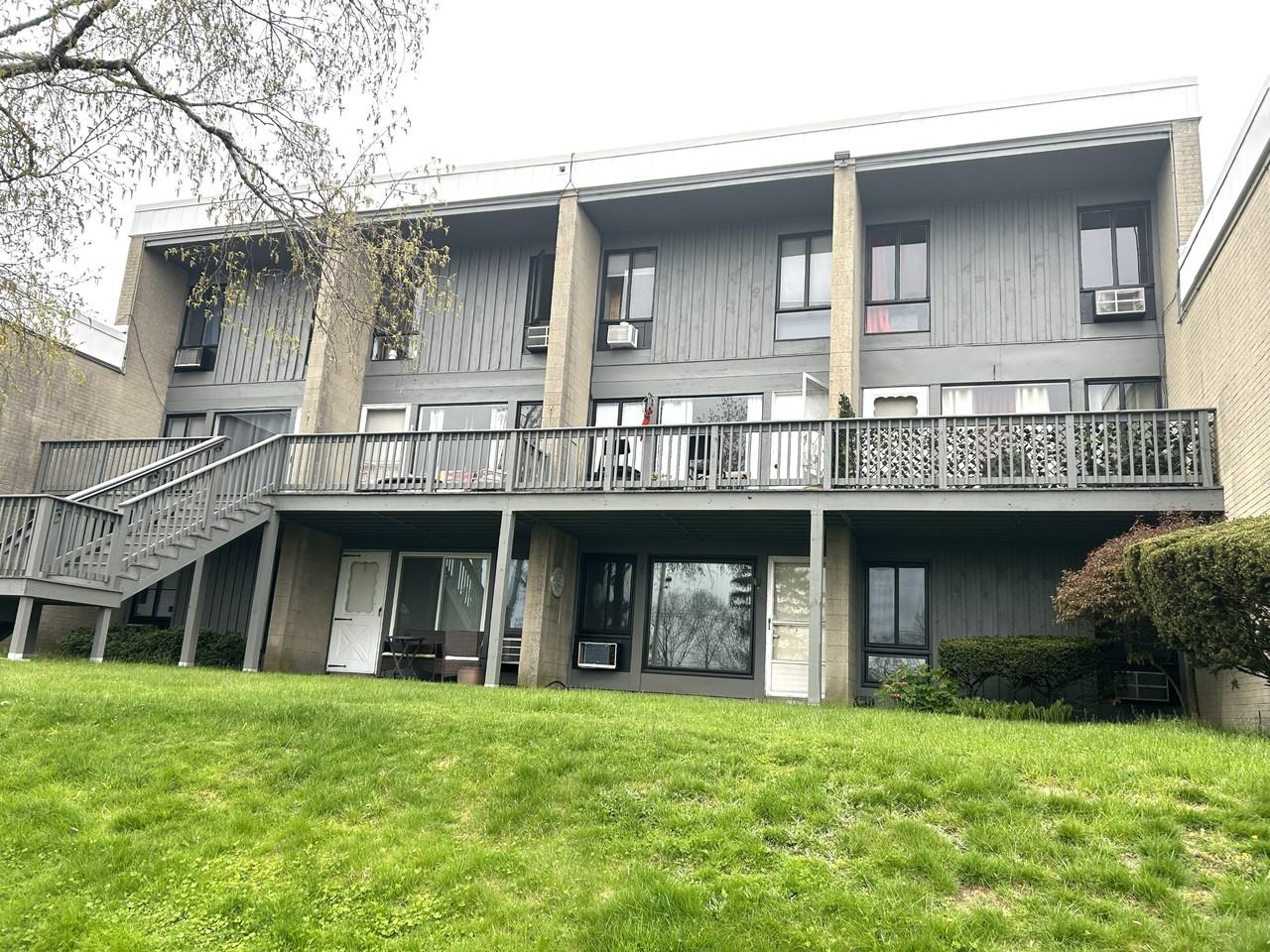 301 Neponset St #25