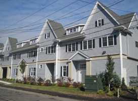 featured image of 404 Whiting Ave #202
