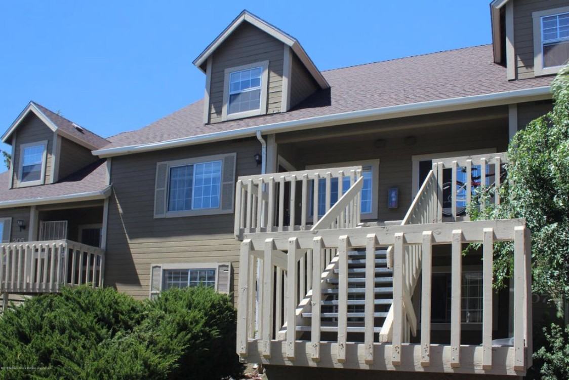 1000 N Beaver St #107 - Photo 4 of 8