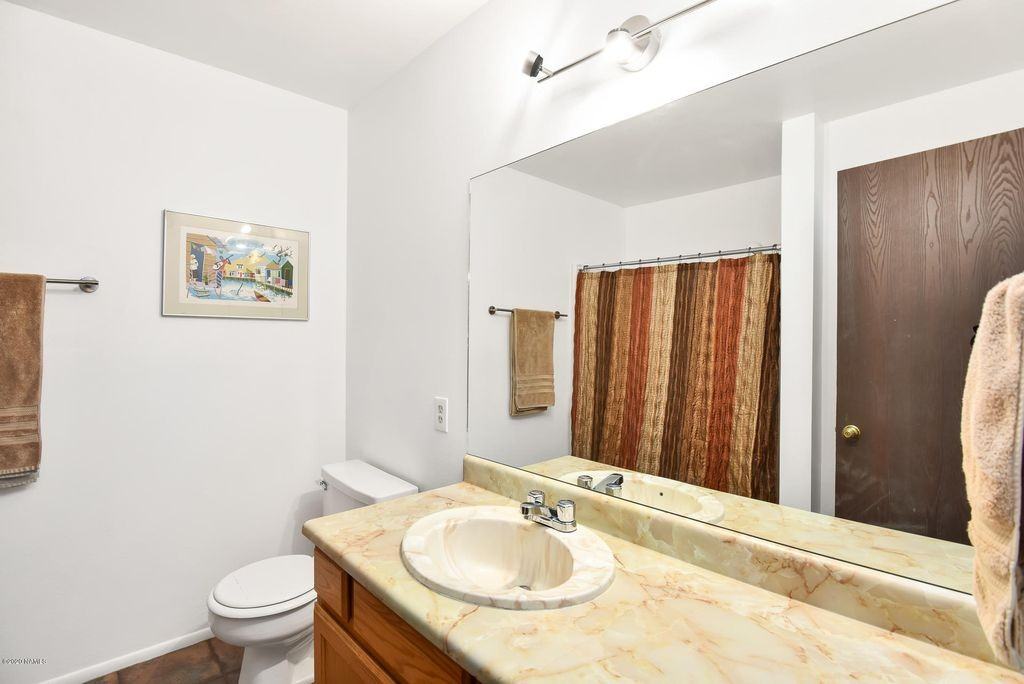 1000 N Beaver St #107 - Photo 7 of 8
