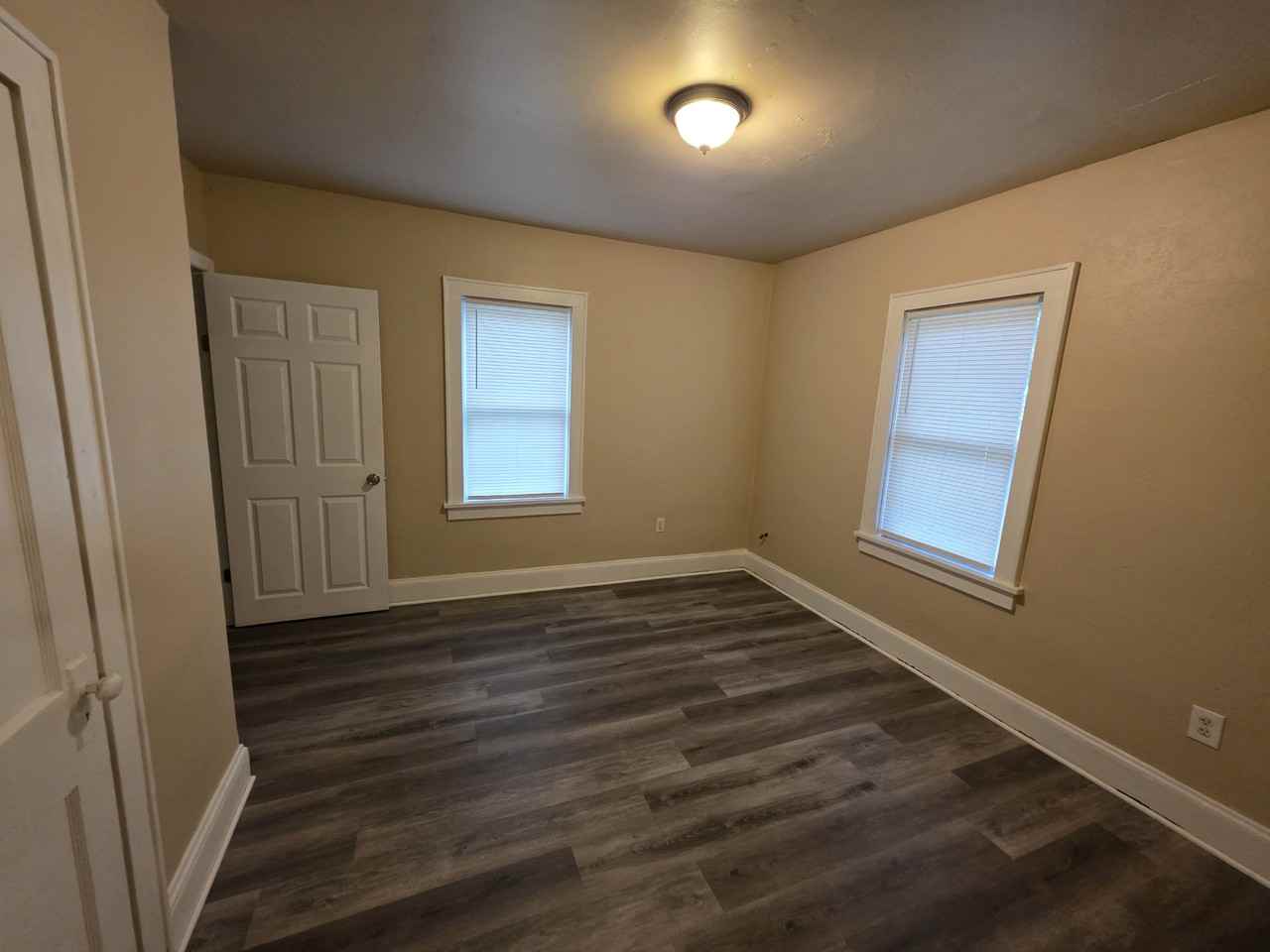 760 Lakewood Blvd #NA - Photo 6 of 13