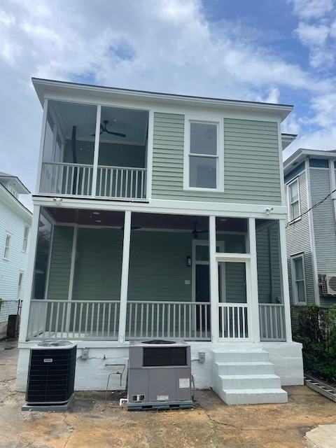 718 E Henry St #NA - Photo 2 of 26