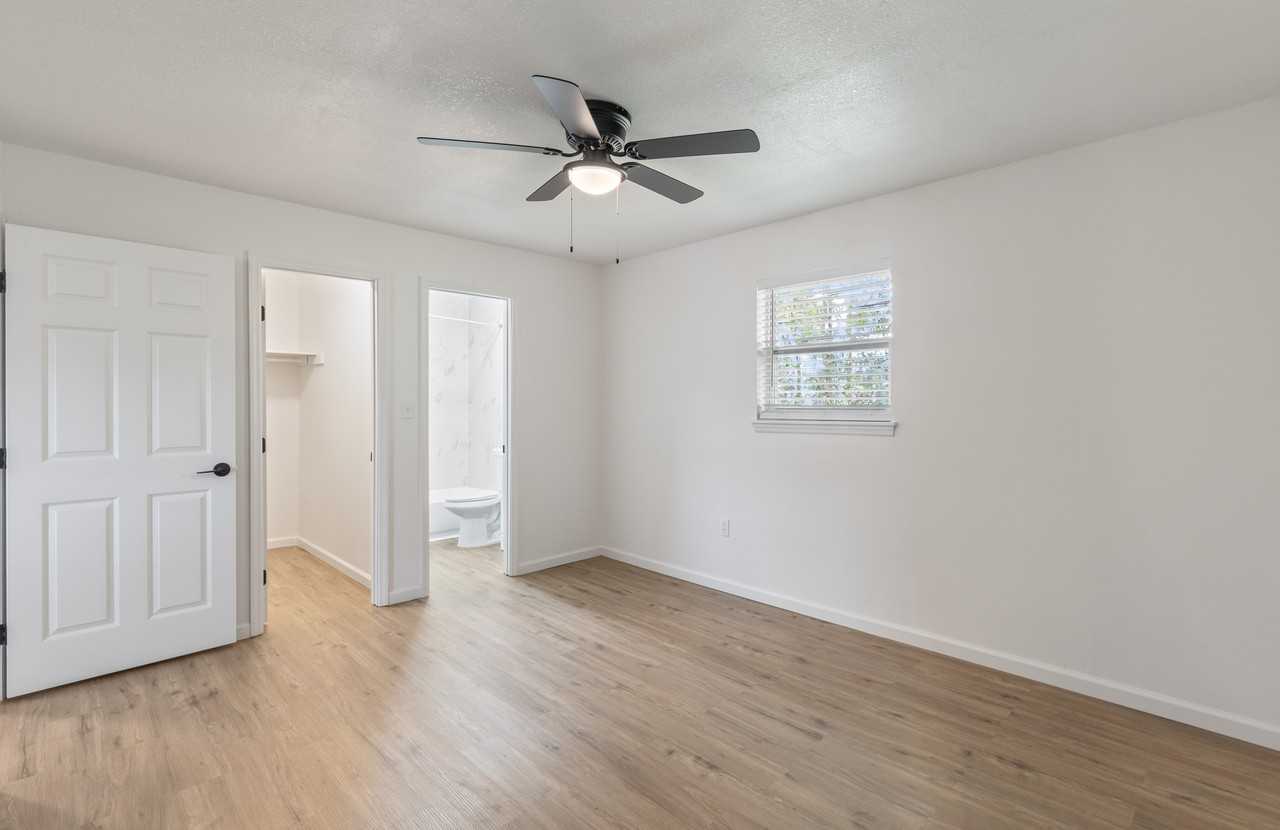 1815 Clements Ave #D201 - Photo 5 of 9