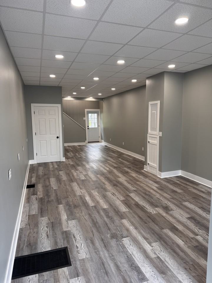 350 W Main St #NA - Photo 7 of 16