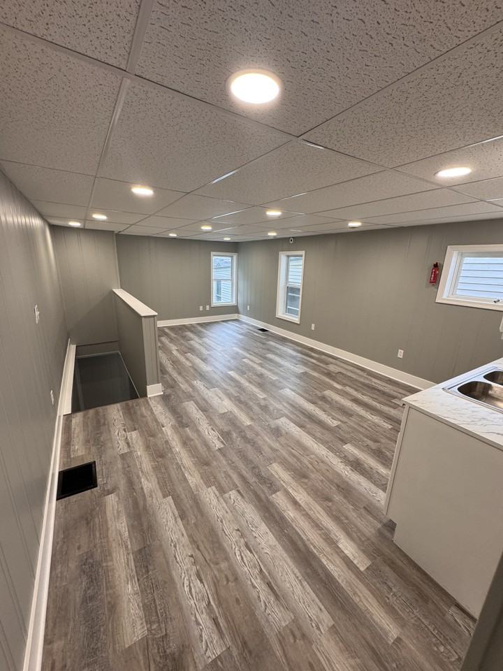 350 W Main St #NA - Photo 6 of 16