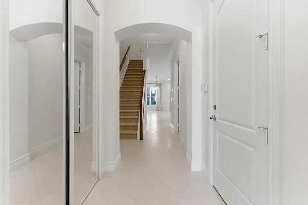 6109 Nw Kendra Ln #NONE - Photo 3 of 24