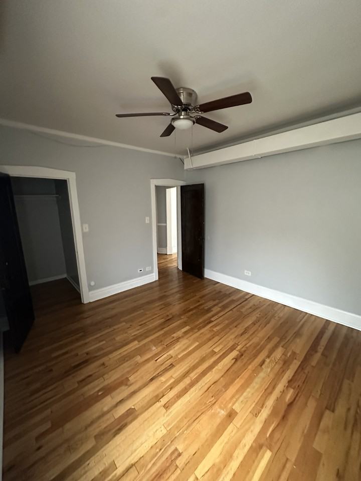 413 E 113th St #3 - Photo 4 of 8