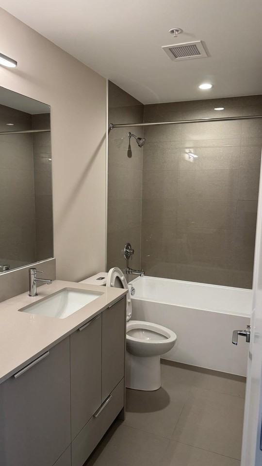 20049 82 Avenue - Photo 5 of 11