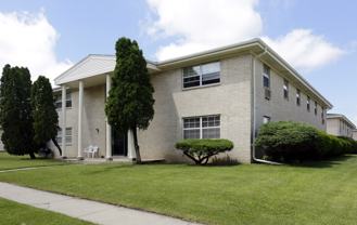 Colonial Manor Apartments - Photo 1 of 1