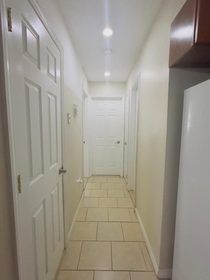 126 Hopkins Ave #A - Photo 4 of 22