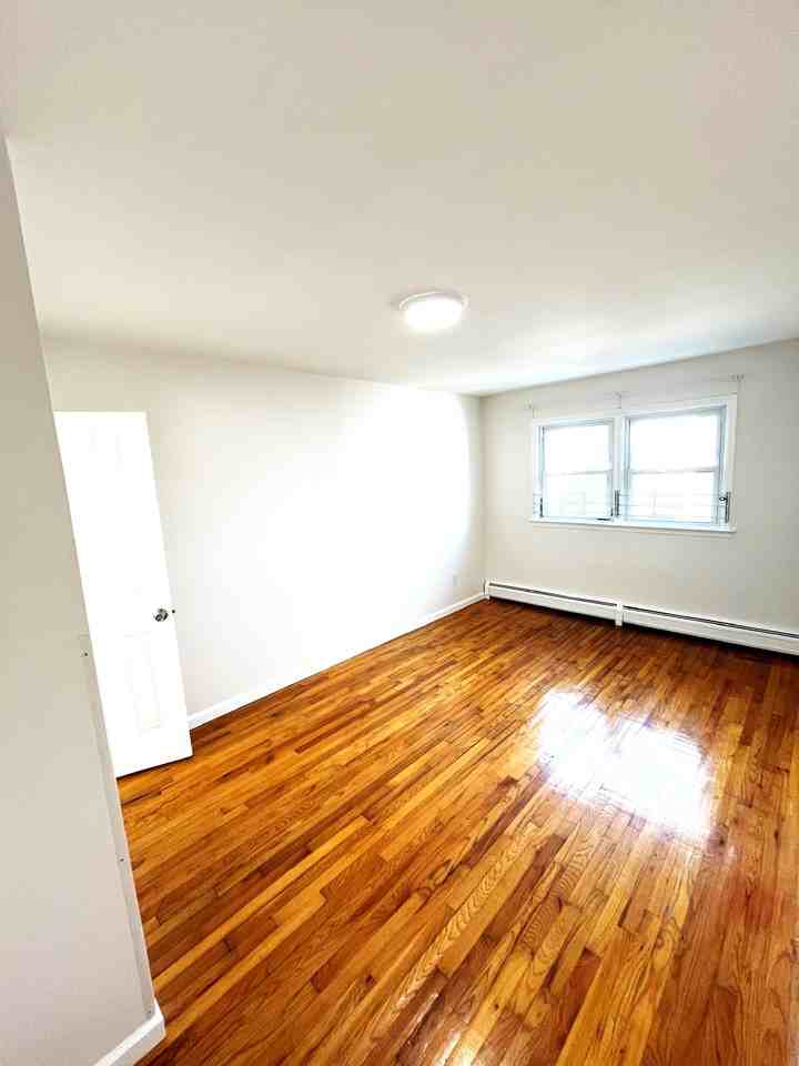 126 Hopkins Ave #A - Photo 5 of 22
