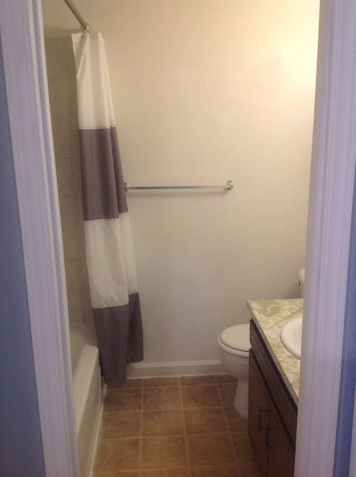 1043 Redwood St #NA - Photo 6 of 12