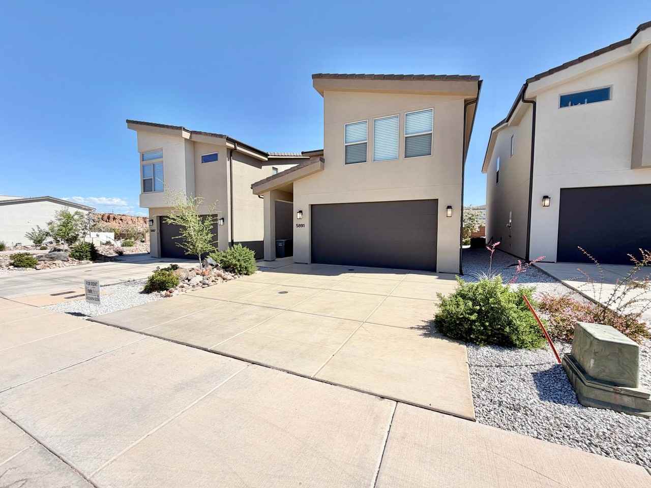 5891 S Mythical Ln - Photo 3 of 28