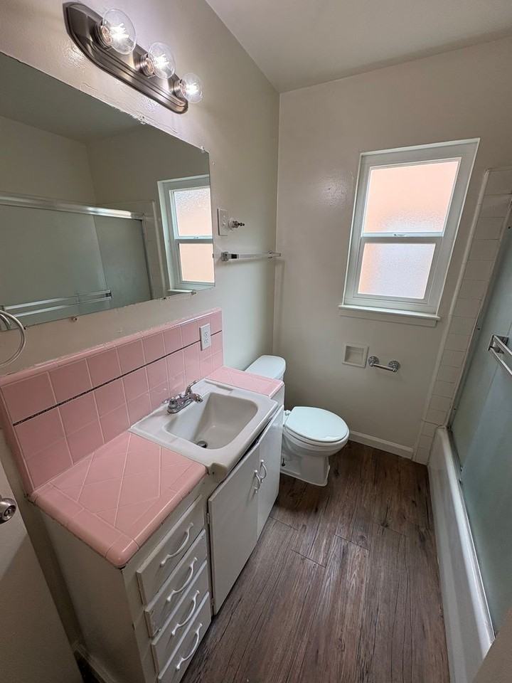 315 W Kaweah Ave - Photo 4 of 24