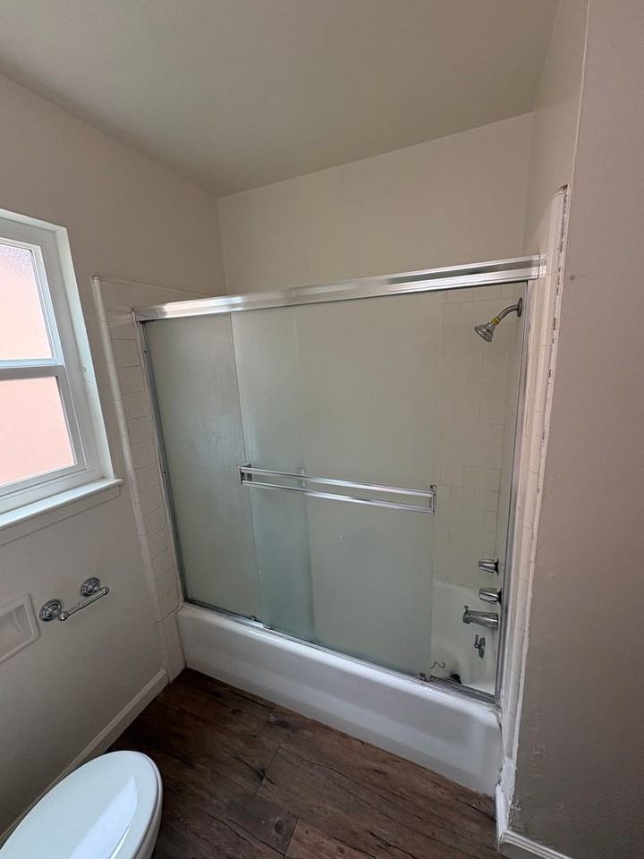 315 W Kaweah Ave - Photo 5 of 24