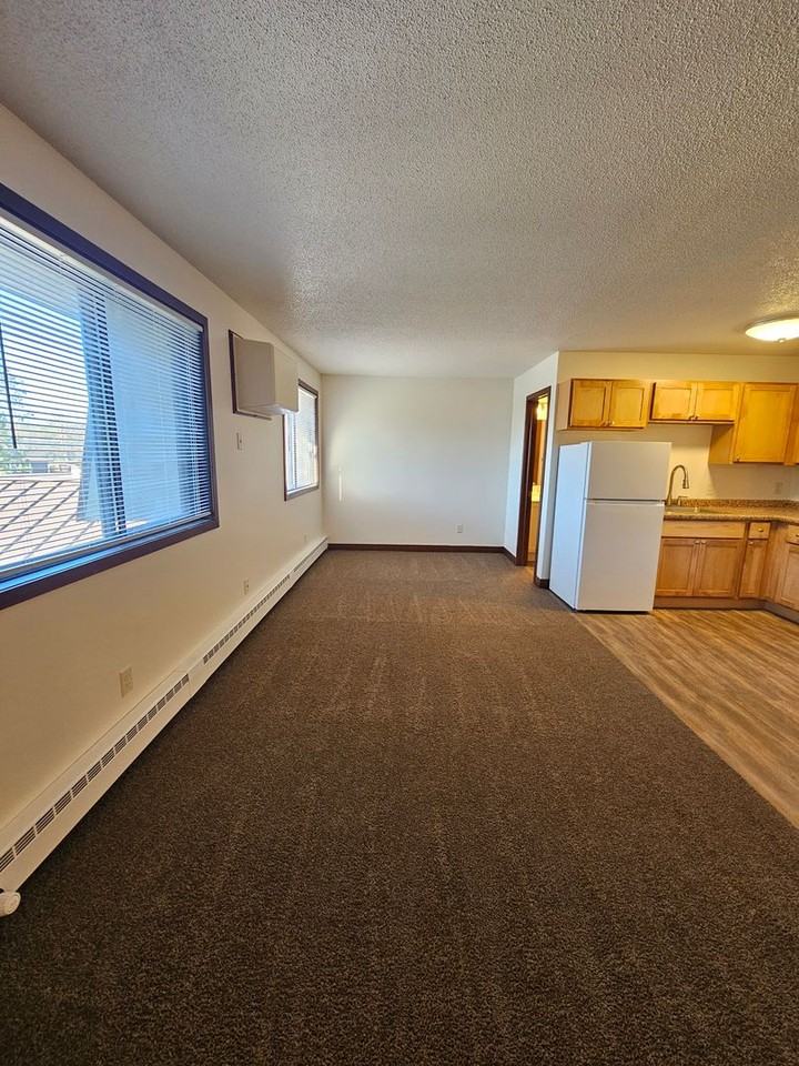 The Pines - Photo 2 of 10