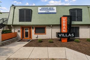 featured image of 4411 Airport Blvd