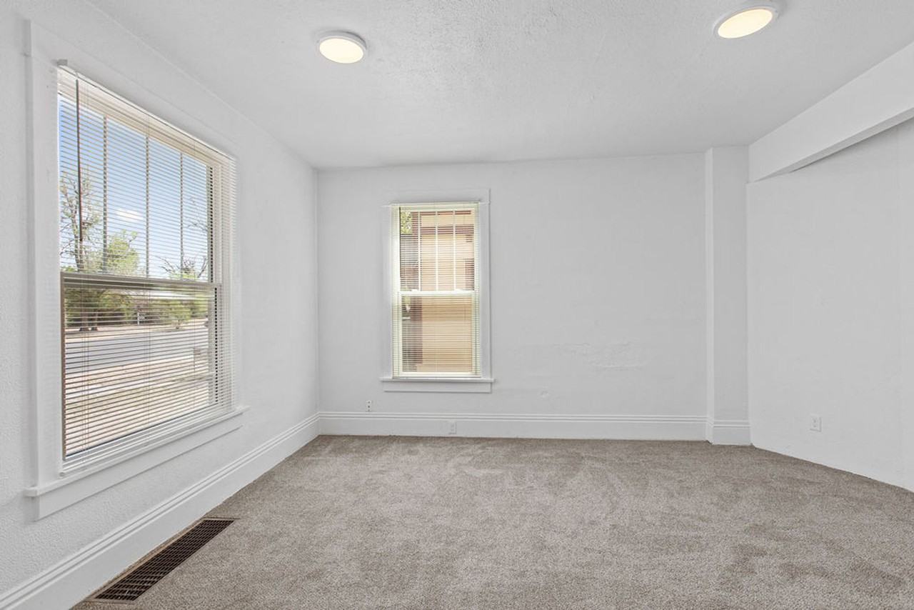 1615 11th Ave - Photo 5 of 50