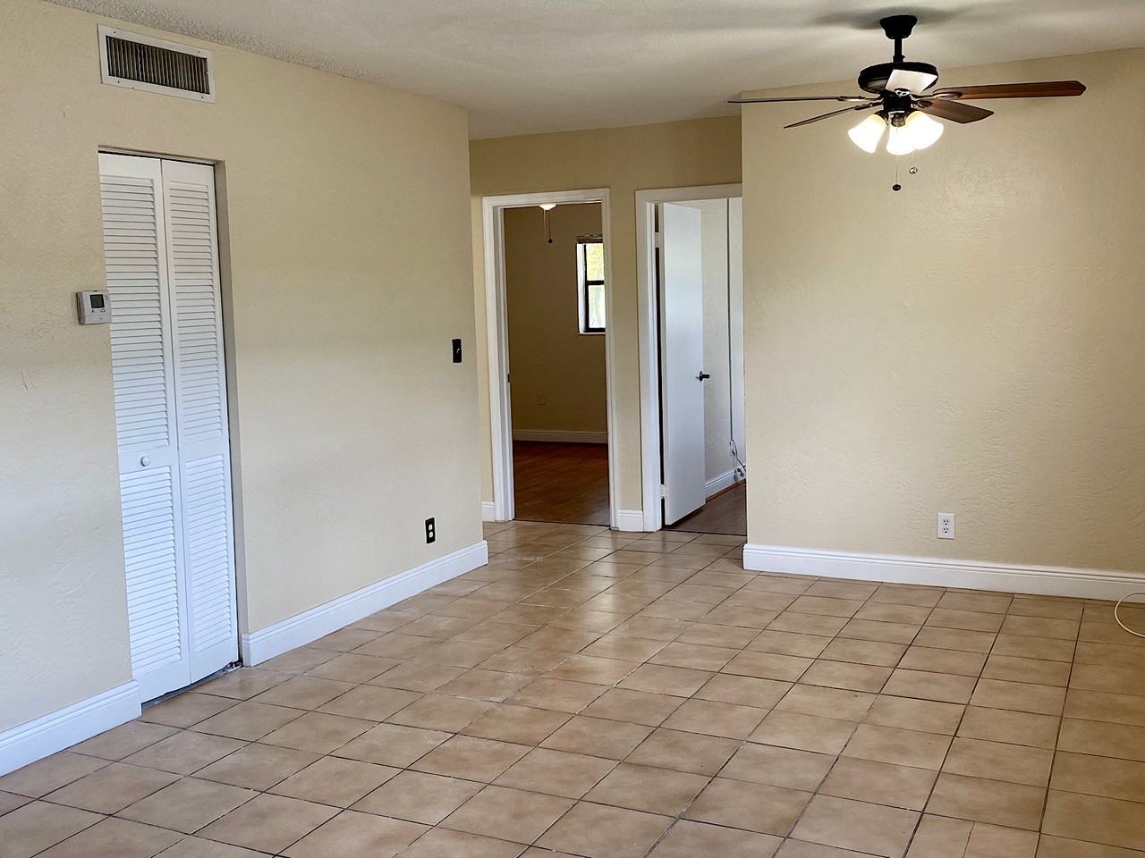 4061 N Dixie Hwy #516 - Photo 3 of 16