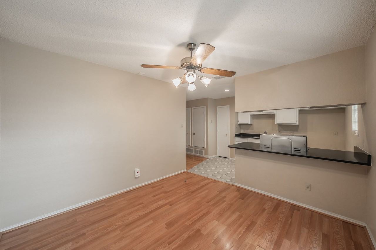 108 Prospector Ct - Photo 3 of 29