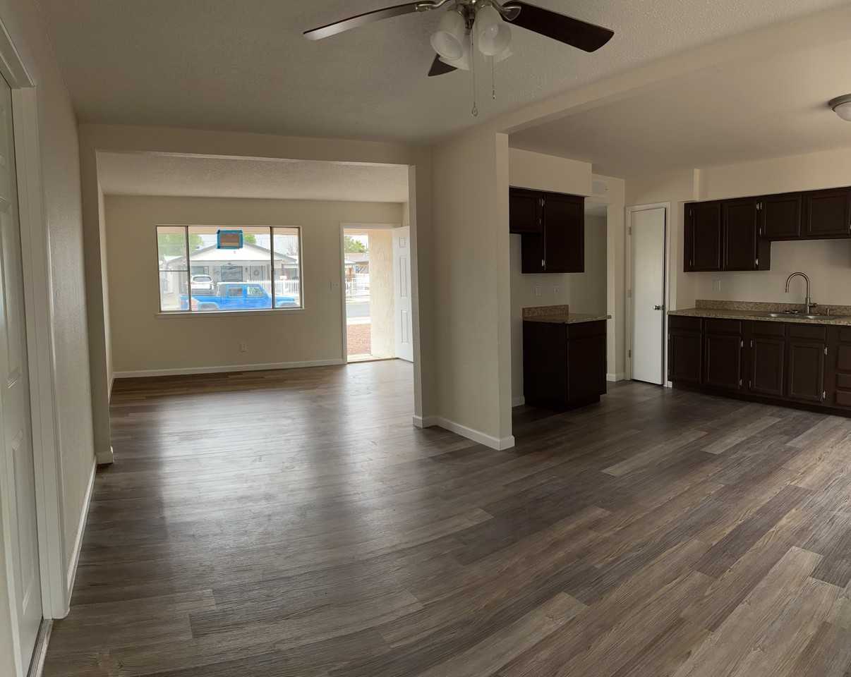 5163 Mace St #1 - Photo 6 of 17
