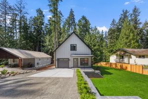 featured image of 18545 Woodside Dr Se