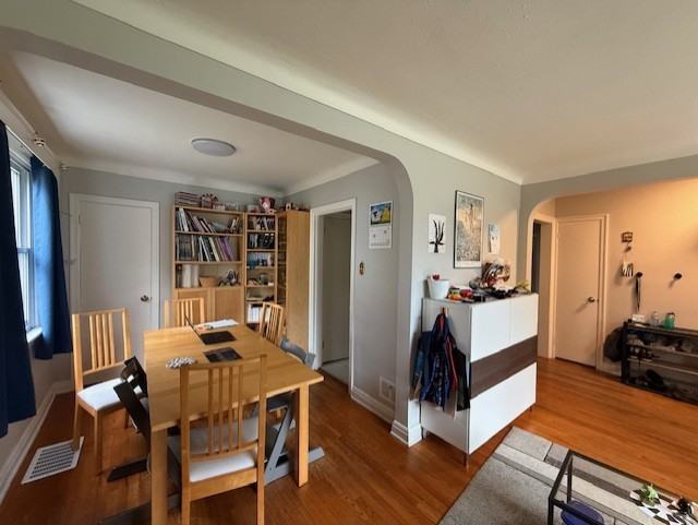 160 Mountbatten Avenue - Photo 5 of 16