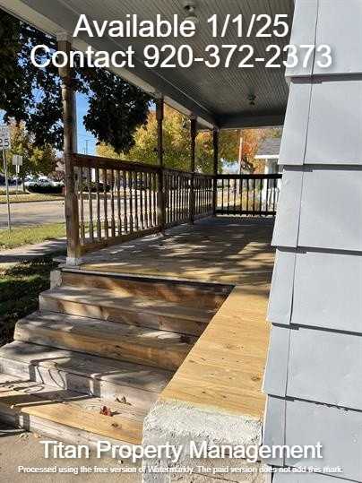 1318 W Spencer St #1 - Photo 3 of 25