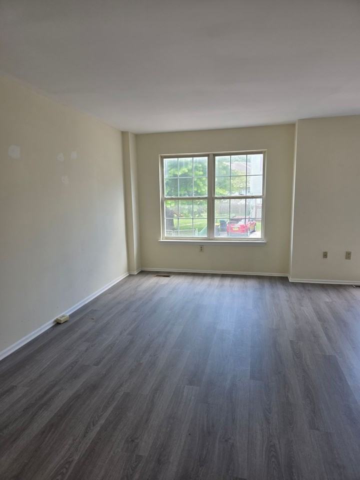 13 Farland Way - Photo 3 of 12