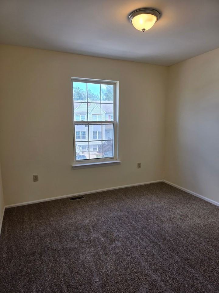 13 Farland Way - Photo 7 of 12