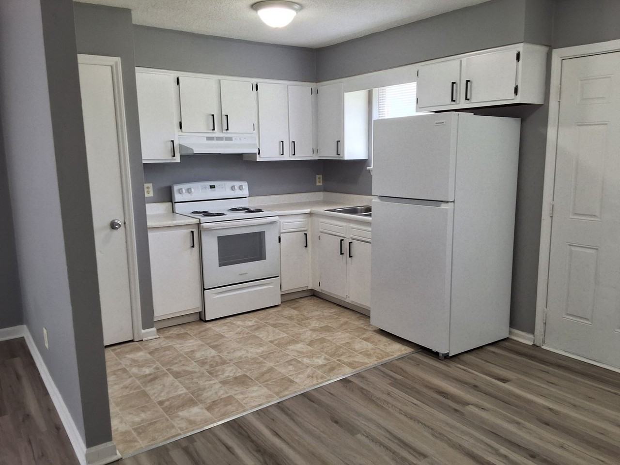 205 Diecks Dr - Photo 6 of 15