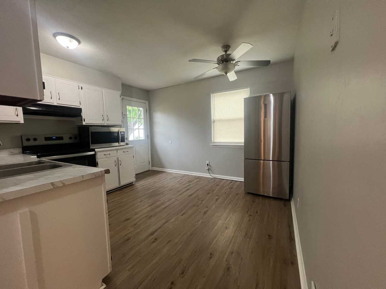 811 Cedarcrest Dr - Photo 5 of 20