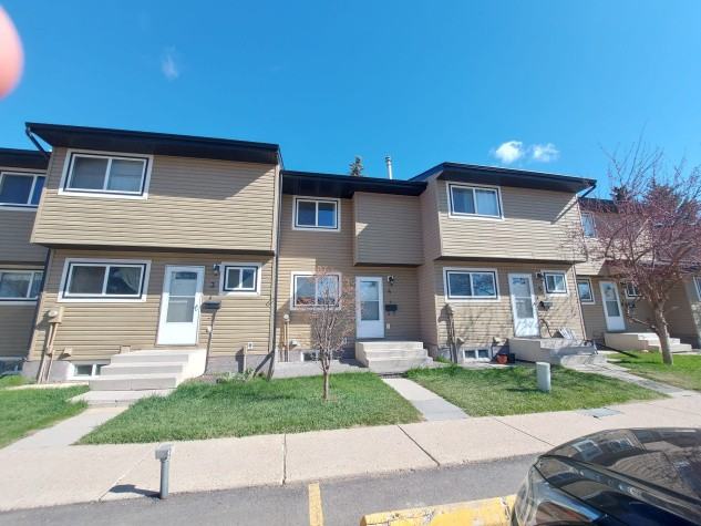 96 Holmes St - Photo 2 of 19