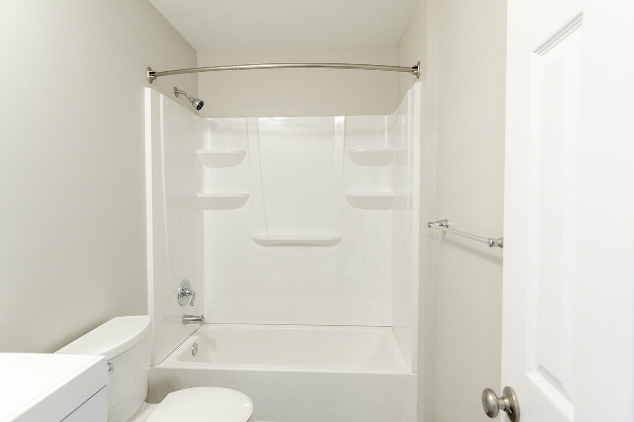 4902 E 11th St #4 - Photo 5 of 5