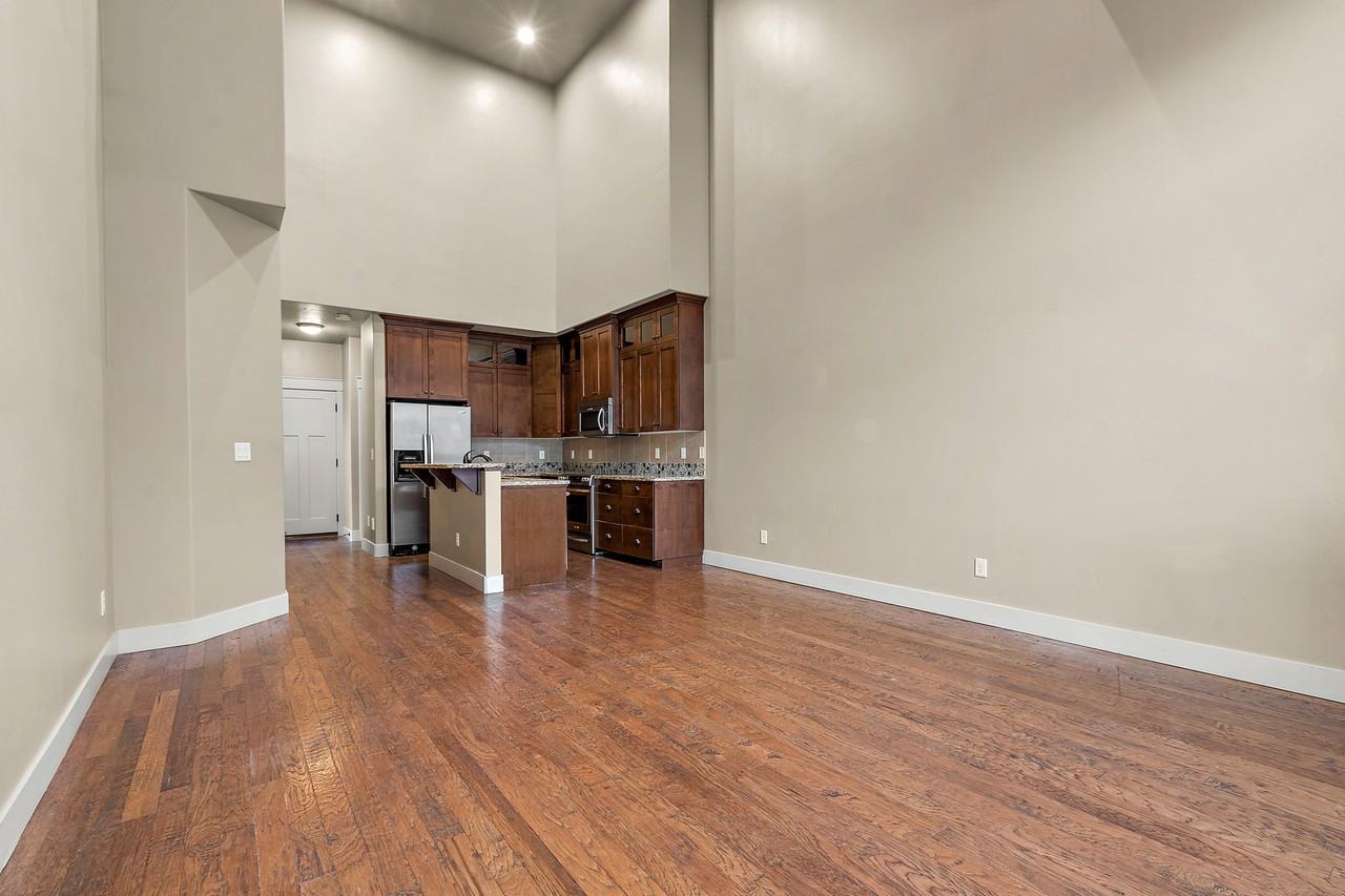 923 S Lone Willow Ave #1 - Photo 2 of 29