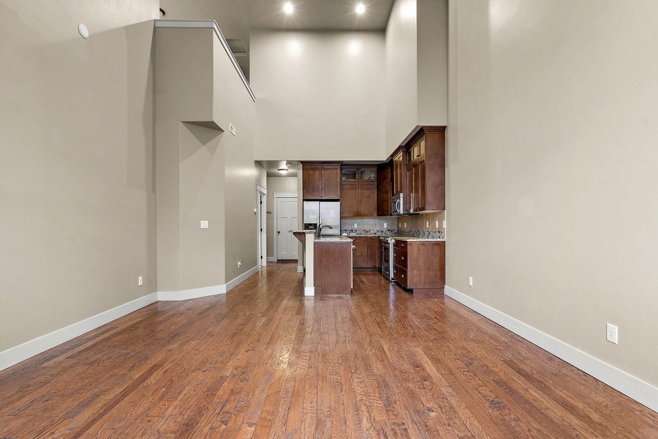 923 S Lone Willow Ave #1 - Photo 3 of 29